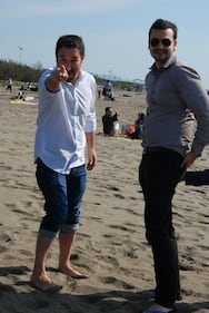 Il vertice in spiaggia dei grillini 4