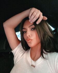 Kim Kardashian, i look sexy in foto 9