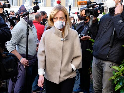 FdI adesso supera il M5S: centrodestra vicino al 50%