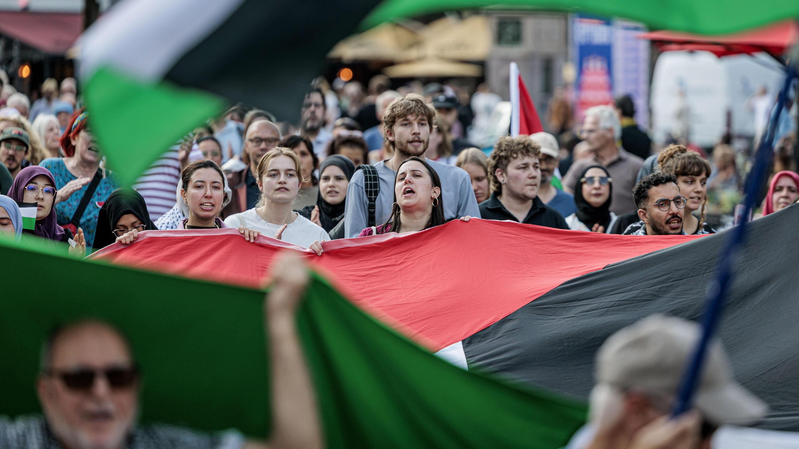 Dopo Parigi cresce il fronte contro Israele: Berlino e Londra pensano alla svolta