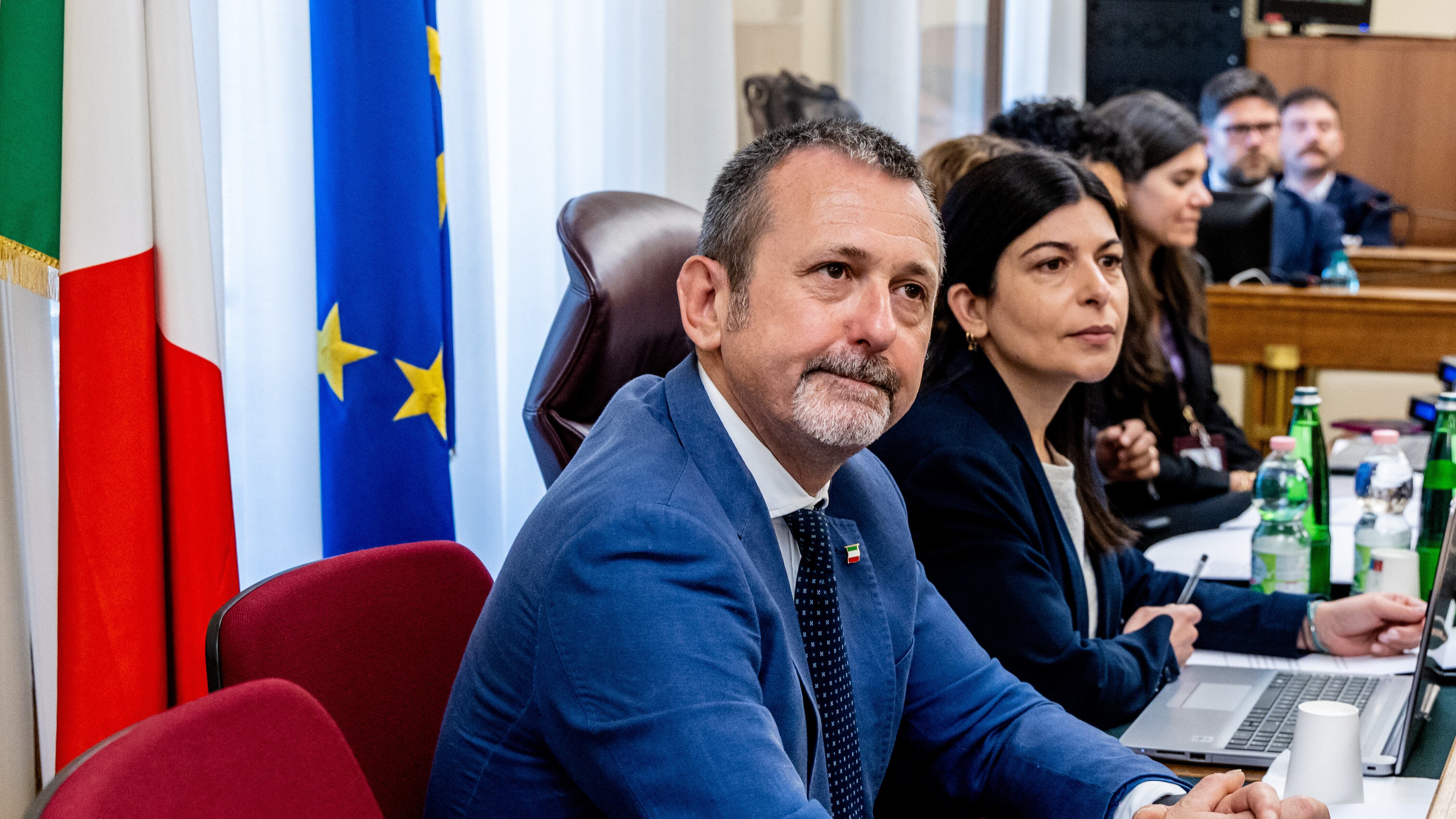 Mea culpa Delmastro: minacciato dai boss, ho sbagliato a fare la società coi Caroccia