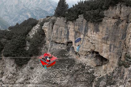 Il Festival sospeso: suonano, cantano e dormono nel vuoto 10