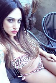 Marika Fruscio, marinaretta sexy in barca 14