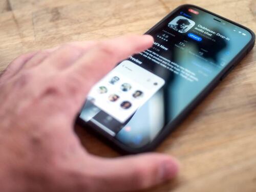 Clubhouse, il social che ha fatto impazzire tutti arriva anche su Android