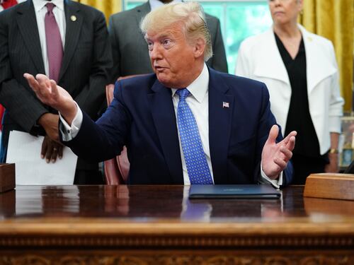 Trump critica la Fed ed elogia Draghi