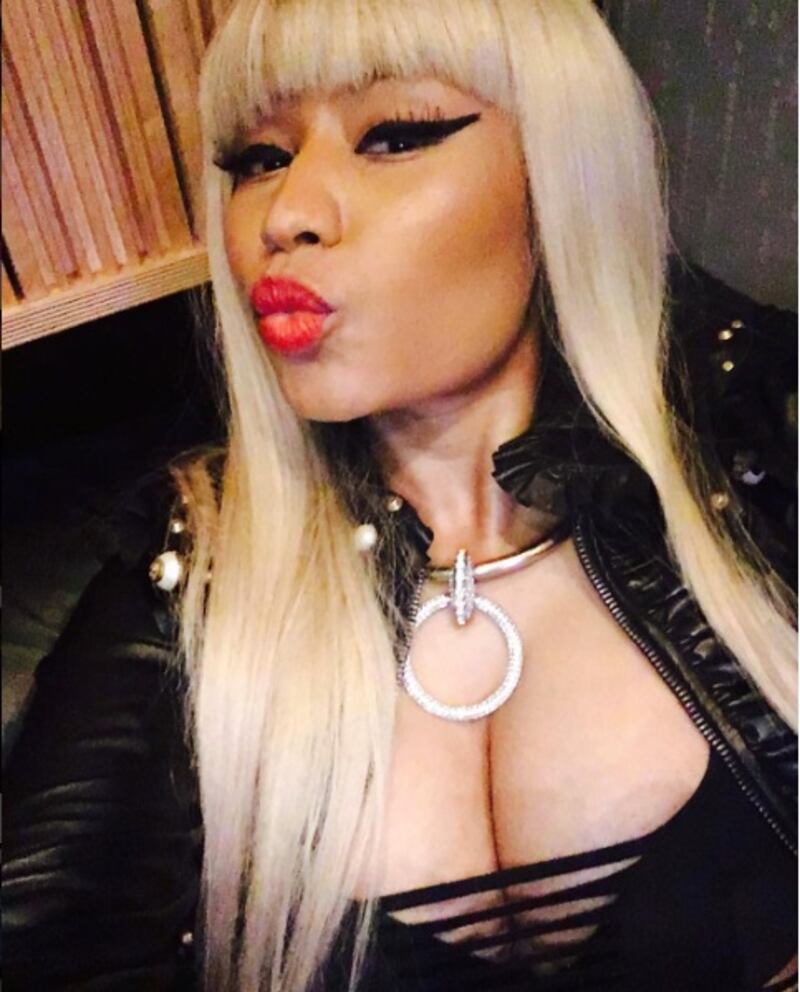 Nicki Minaj, ecco il look bondage in immagini 10