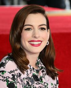Anne Hathaway e la stella sulla Walk of Fame 4