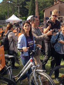 Al seggio con la maglietta M5S: è polemica contro la Raggi 3