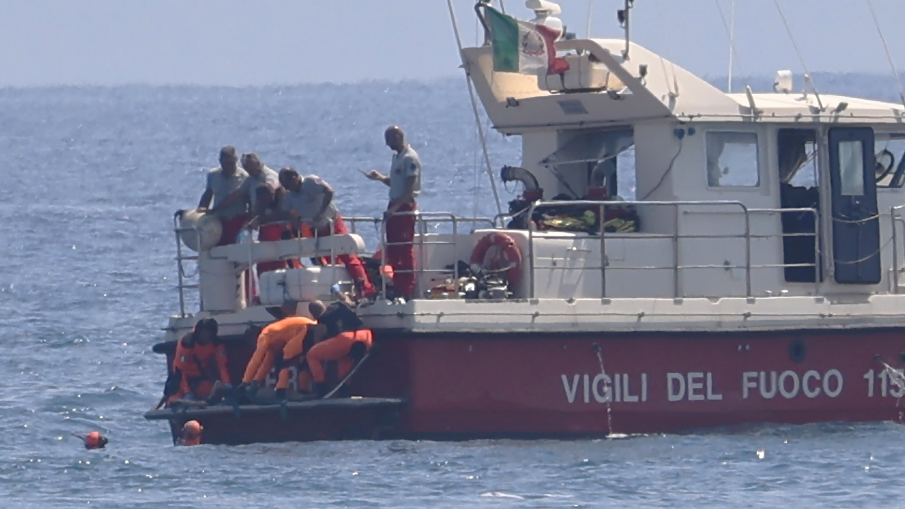 "Cercavano bolle d'aria per sopravvivere". Gli ultimi istanti delle vittime di Palermo