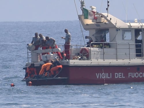 "Cercavano bolle d'aria per sopravvivere". Gli ultimi istanti delle vittime di Palermo