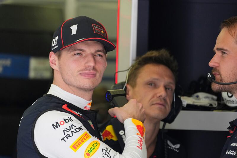 F1 Bahrain Verstappen box
