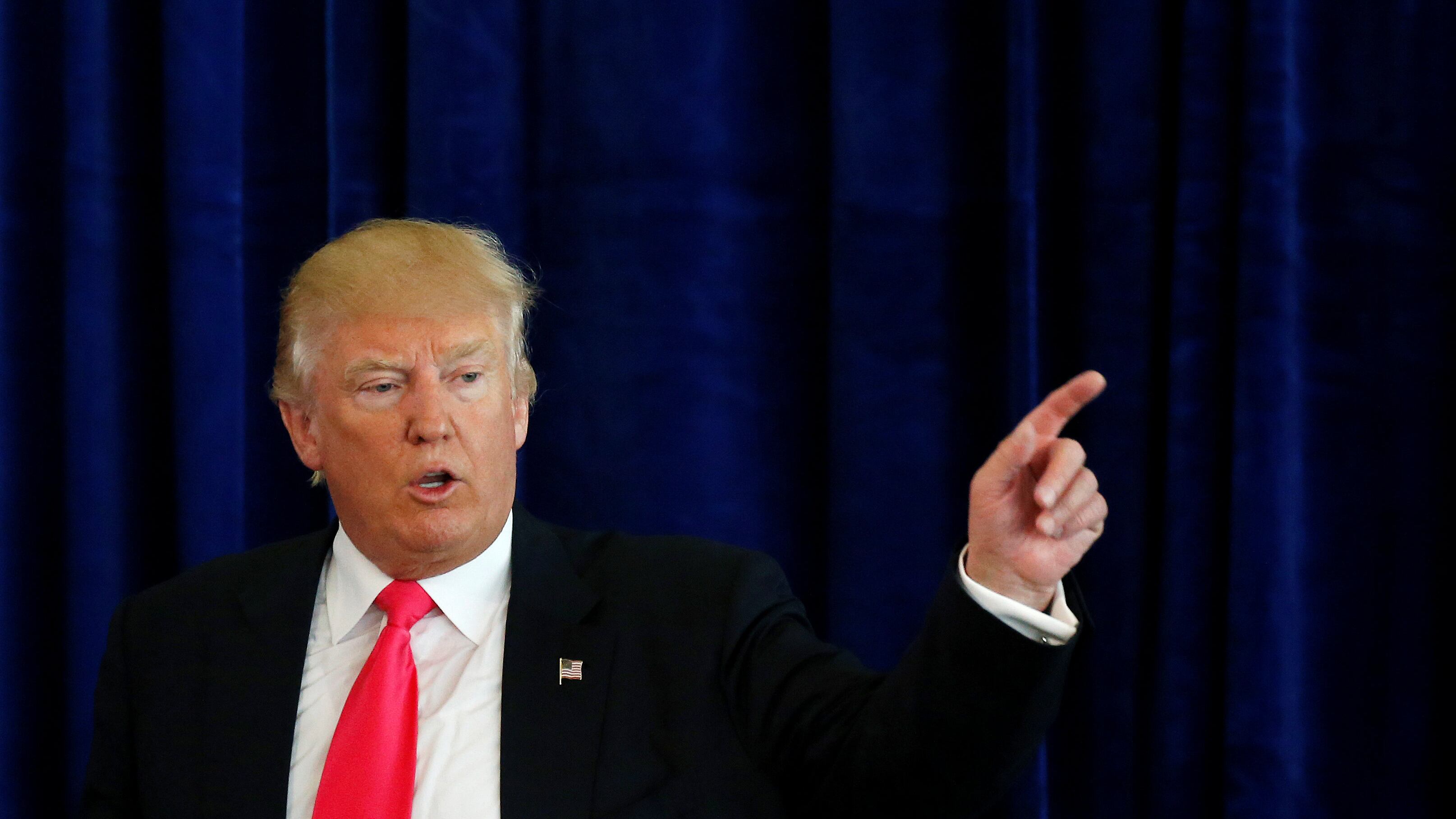 Un'altra donna accusa Trump. Ma lui: "Troppo brutta per me"