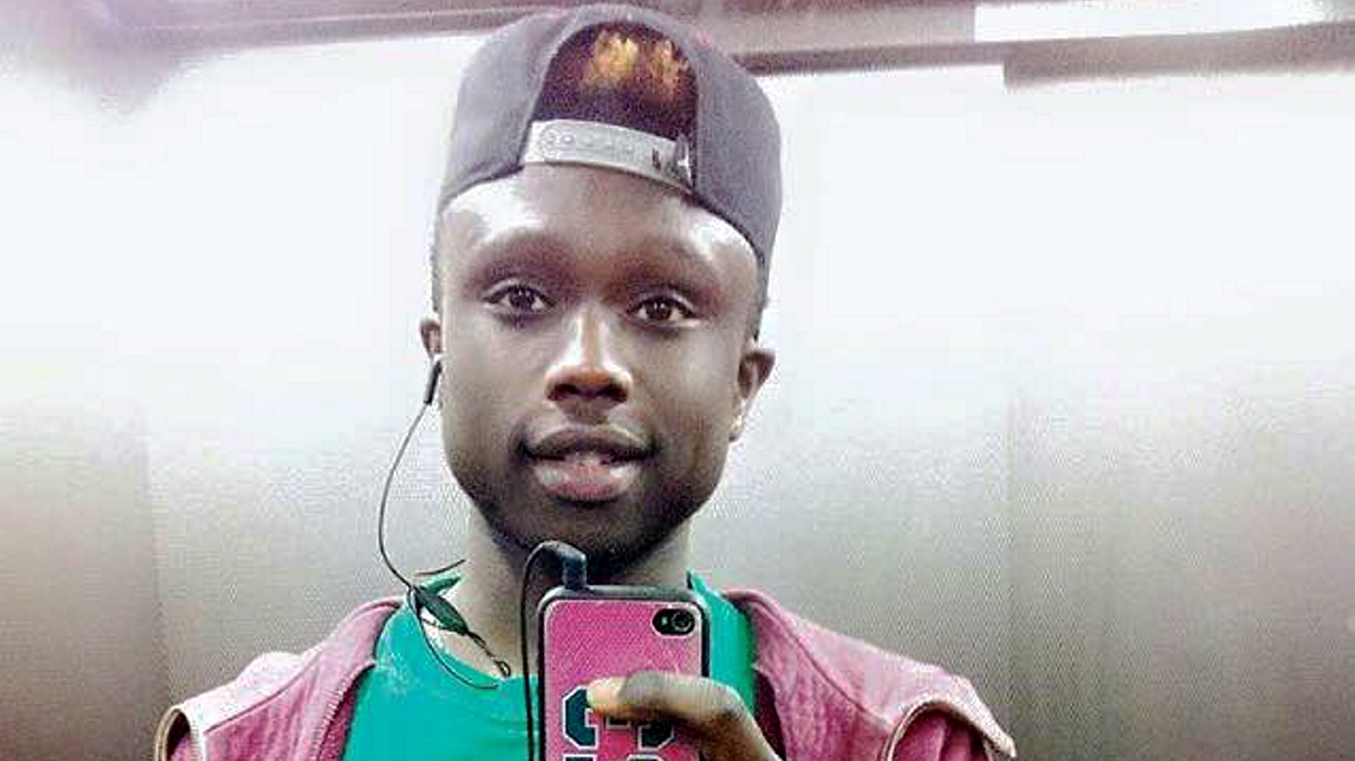 Le violenze, il bersaglio e il sogno "X Factor": nella mente di Moussa, il killer senza un perché