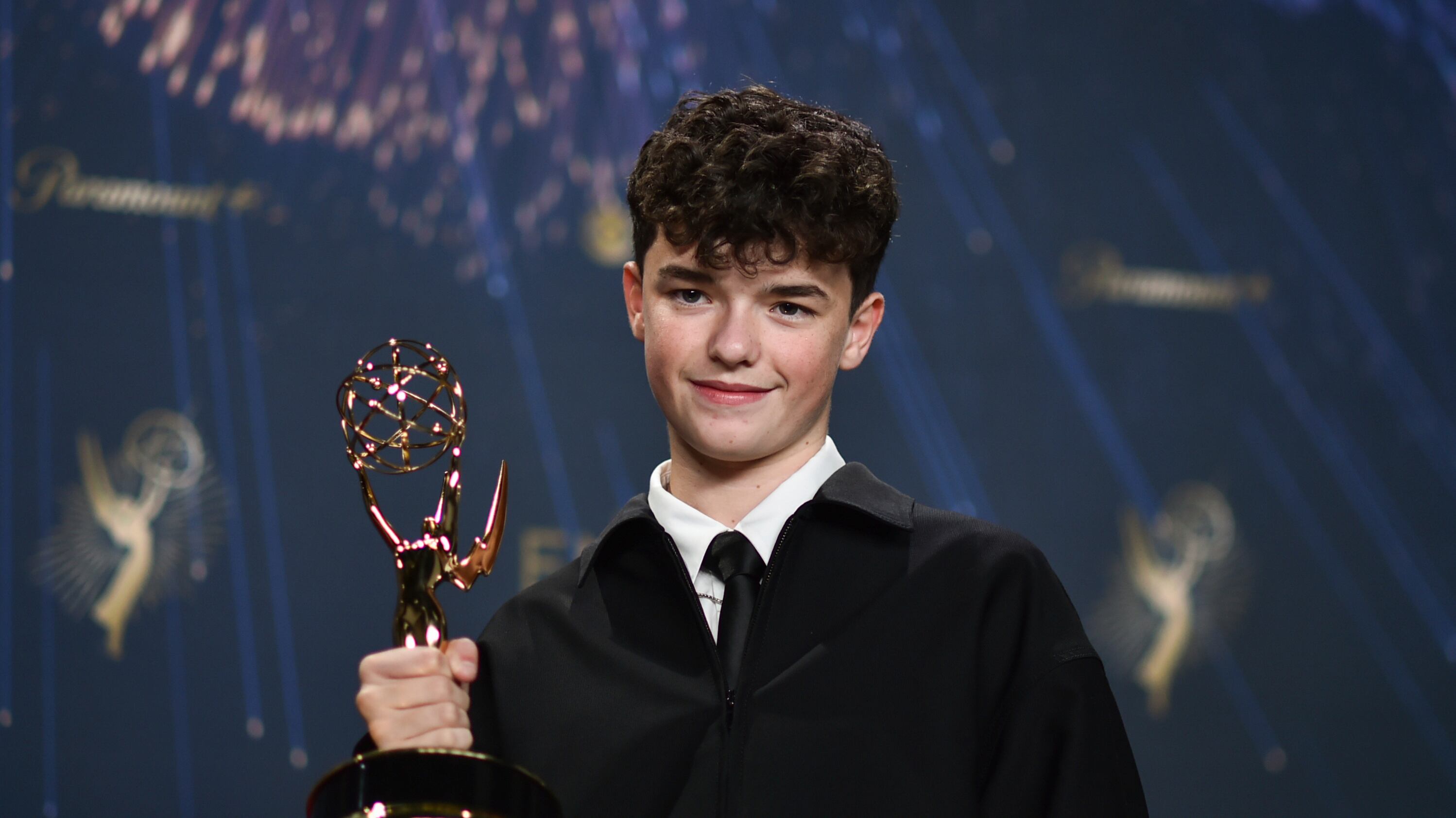 "Pitt" e "Studio" sbancano gli Emmy. Owen Cooper premiato a quindici anni