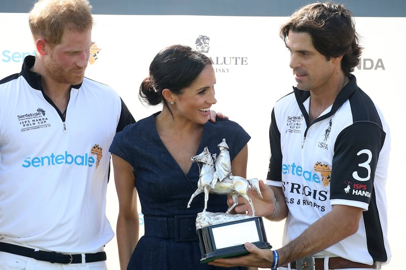 Meghan Markle e il Principe Harry alla partita di polo: foto 6