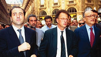 Ci fu una regia occulta degli Usa dietro Mani pulite? Le rivelazioni dell'ex ambasciatore americano