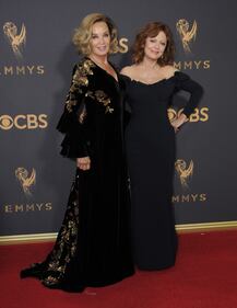 Emmy 2017, attrici hot sul red carpet 8