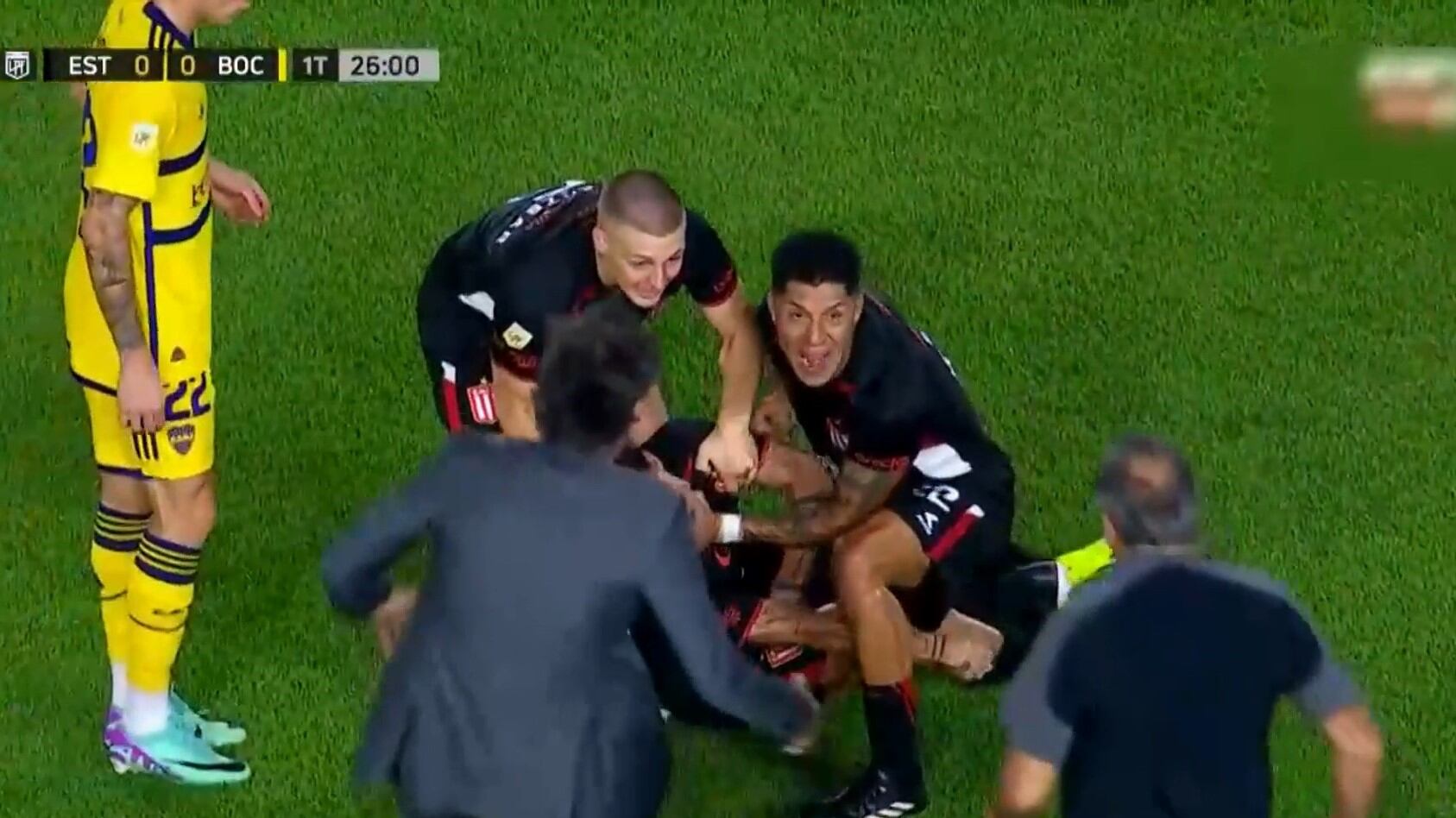 Dramma durante Boca-Estudiantes: convulsioni e collasso per Altamirano, partita sospesa