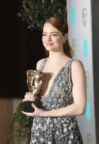 Bafta 2017: scollature hot sul red carpet 50