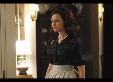 Alexis Bledel e Vincent Kartheiser in Mad Men, foto 10