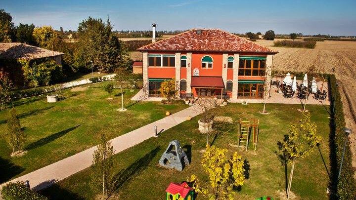 Vietato ospitare cene leghiste: minacce e insulti al ristoratore