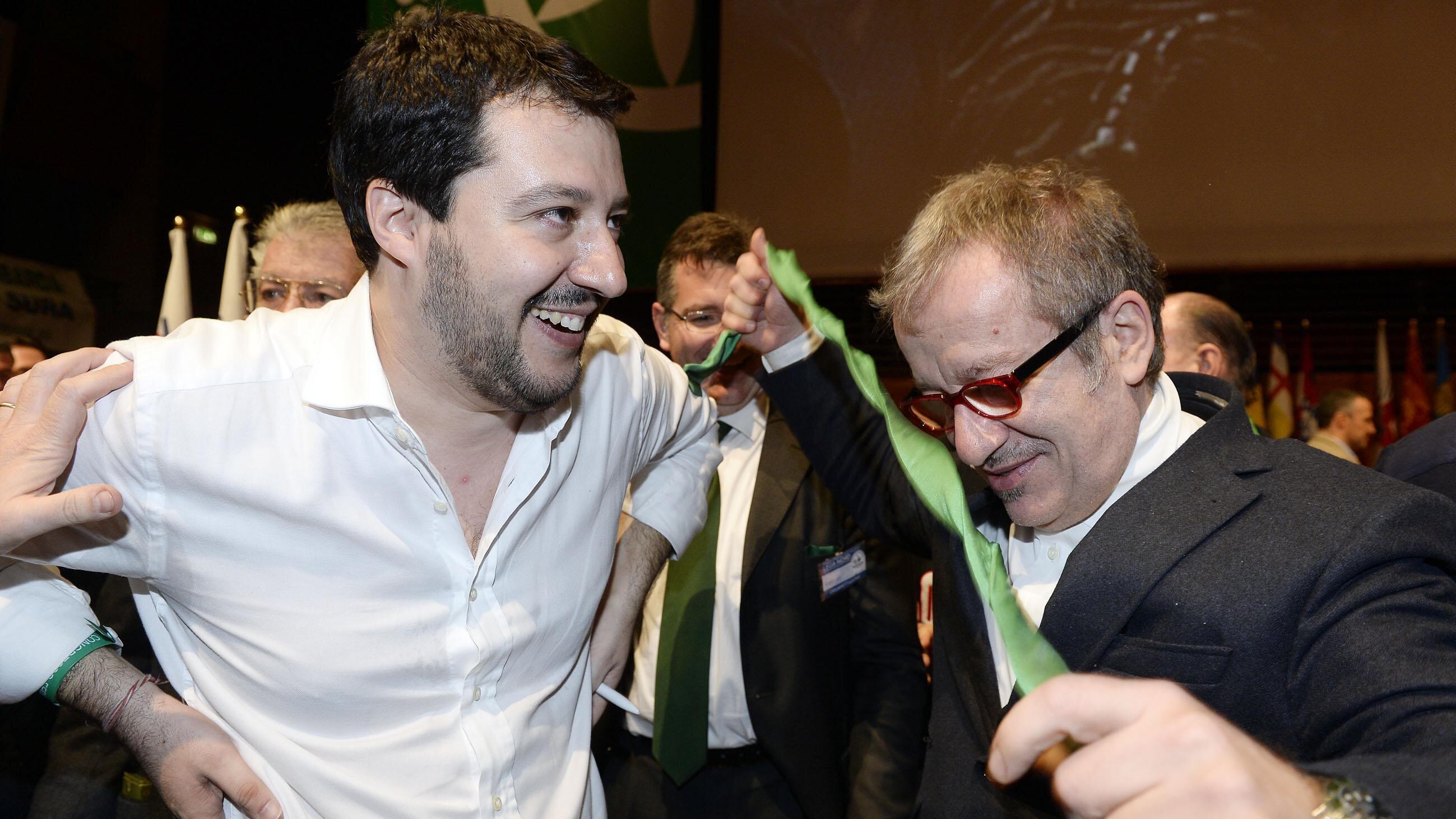 Soldi, tessere e invidie Nella Lega di Salvini ora si affilano i coltelli