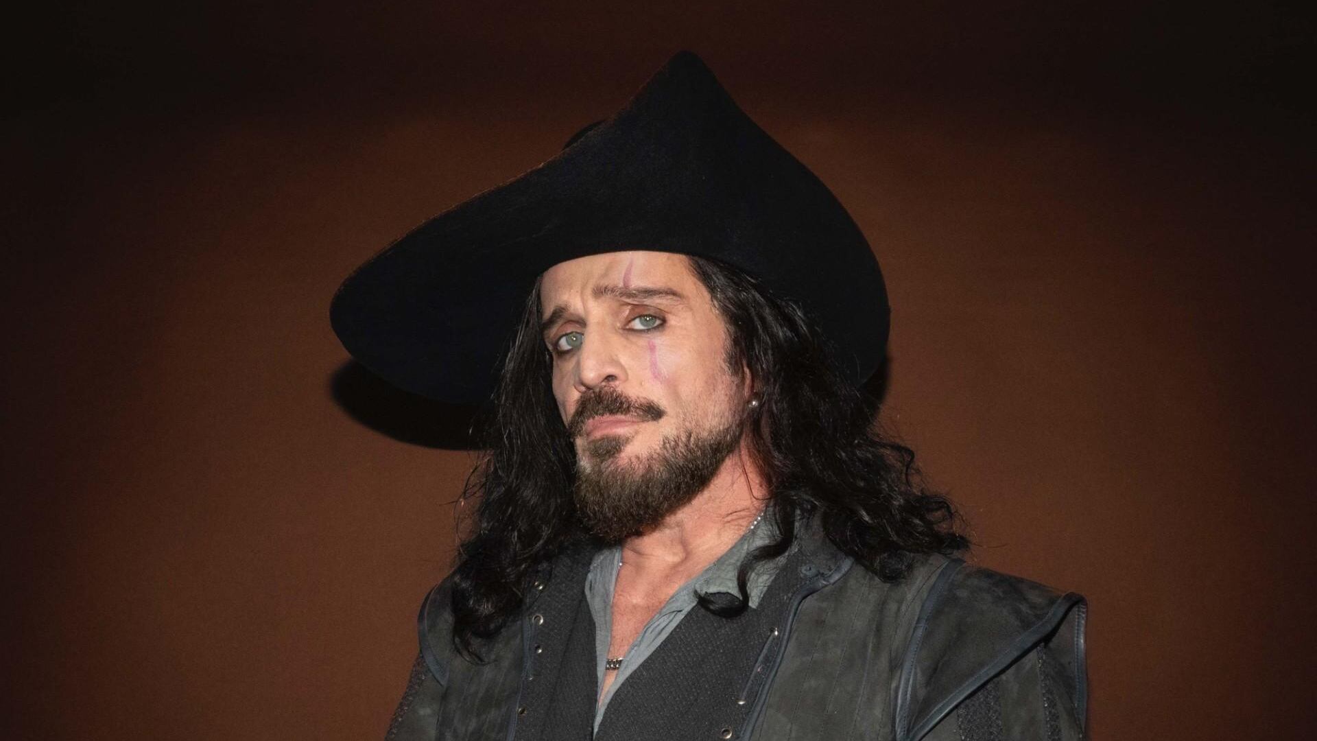 "Da Don Rodrigo ad Athos. La mia vita è un musical"