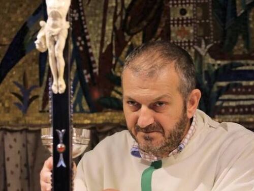 Il monaco sopravvissuto cinque mesi alle torture nella prigione jihadista