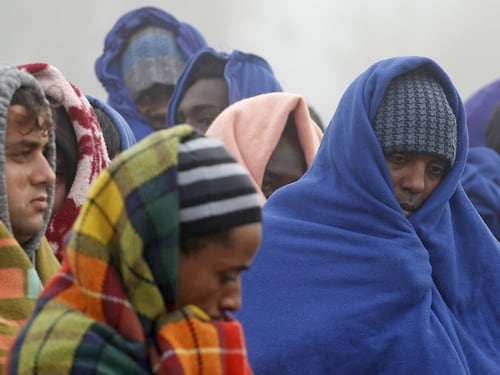 La rivelazione del terrorista di Parigi: "Ci siamo infiltrati tra i migranti"
