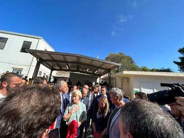 Giorgia Meloni e Ursula von der Leyen in visita a Lampedusa 1