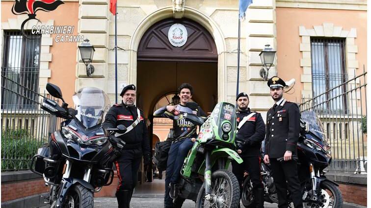 Ritrovata "Rebecca", da oggi riparte il giro del mondo dell'influencer Logar