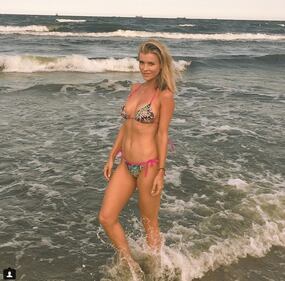 Joanna Krupa sexy su Instagram 3