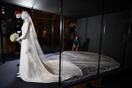 In mostra l'abito da sposa di Meghan Markle  7