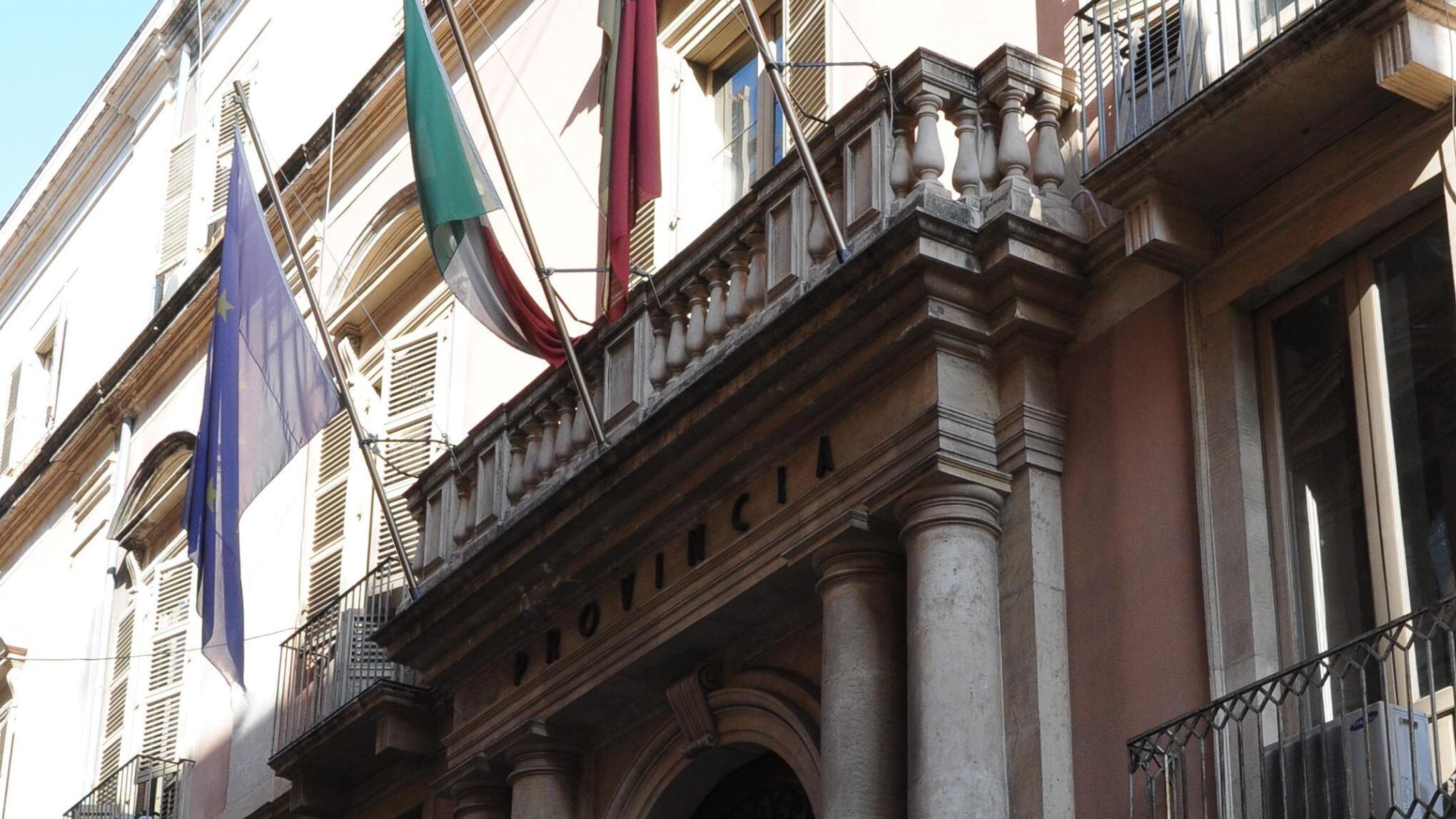 La Provincia di Catania rischia il default per una truffa di 40 anni fa