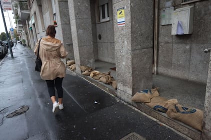 Maltempo a Milano, esonda il Seveso