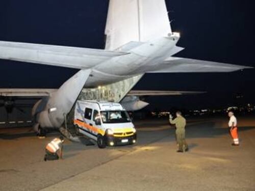 In volo nella notte per salvare una vita