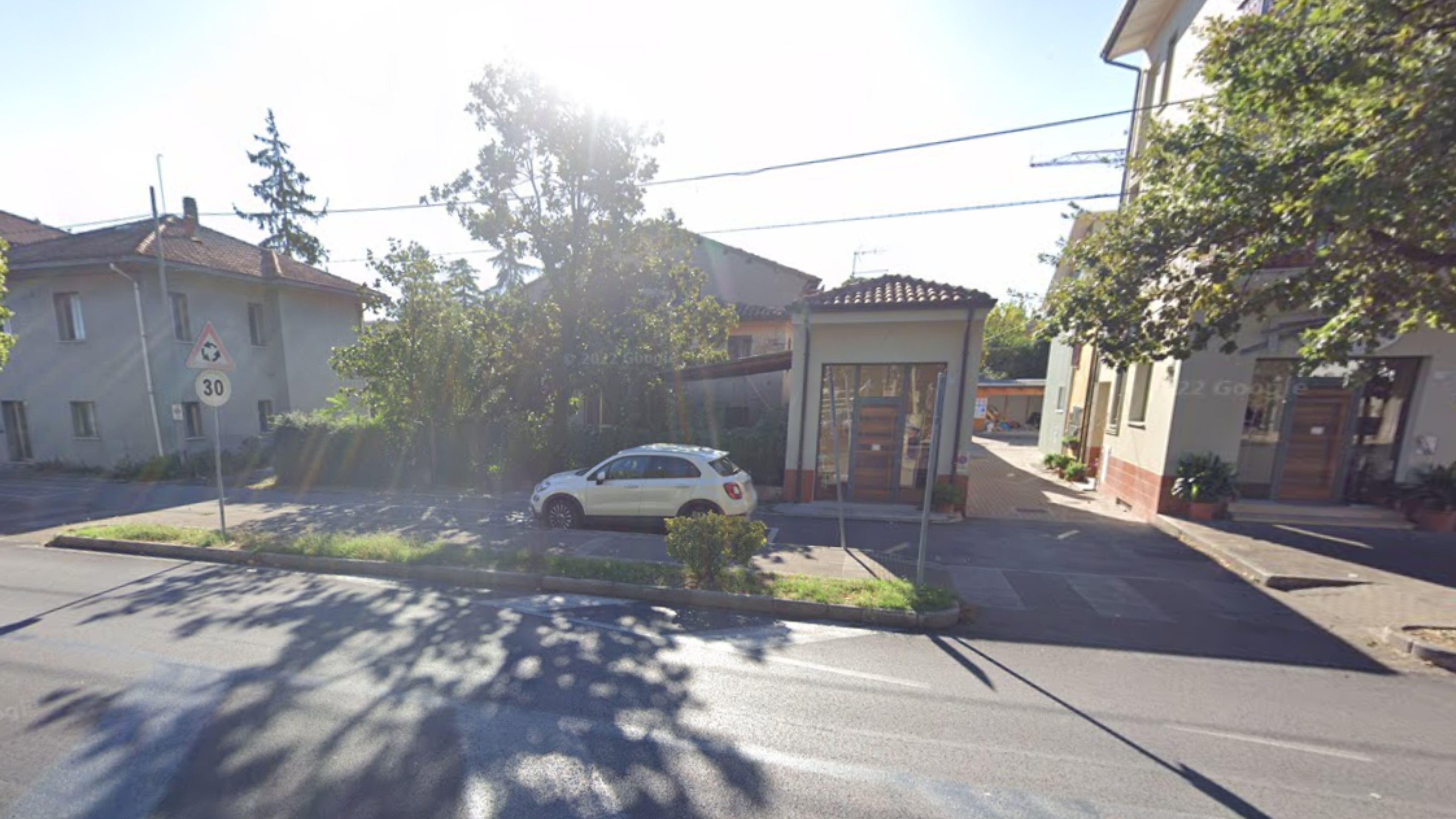 Rimini, egiziano accoltella 4 persone. Carabiniere spara e lo uccide: indagato
