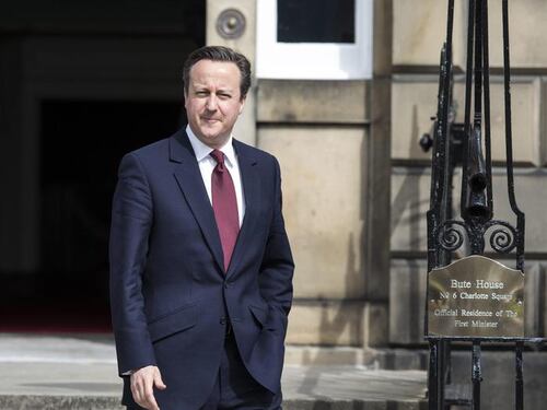 Cameron: "Renderò la Gb un posto meno attraente per gli irregolari"