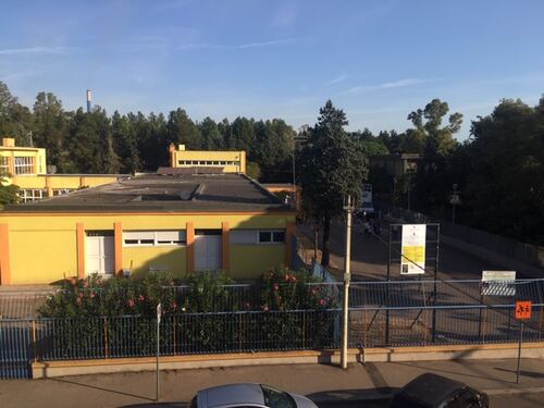 Taranto, si torna a scuola al rione Tamburi dopo la chiusura per inquinamento