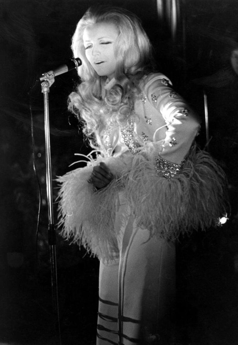 Patty Pravo, icona sexy ieri e oggi 15