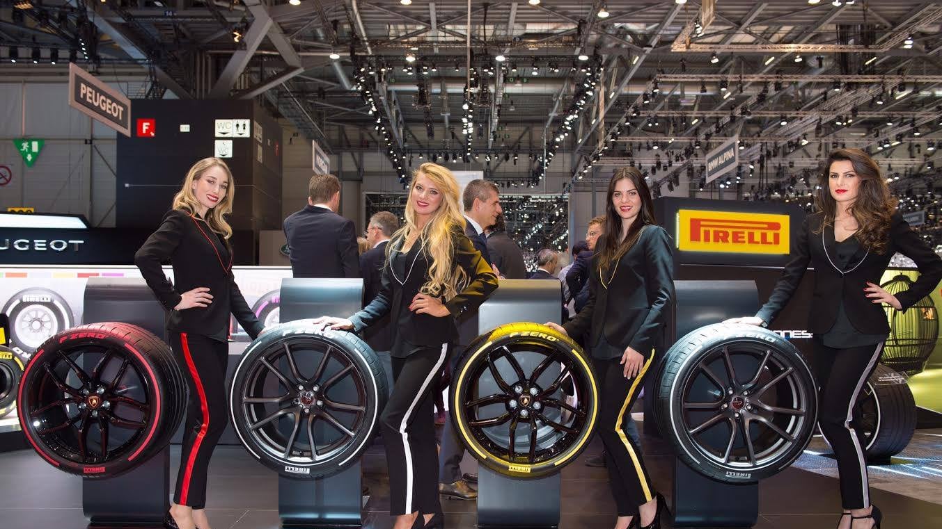 In Piazza Affari Pirelli tiene la strada