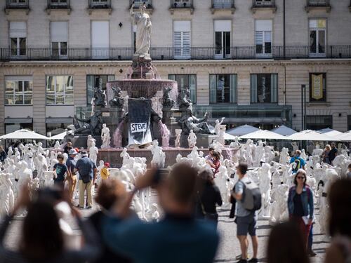 Francia, lo choc e la rabbia per la morte di Steve: accuse a polizia e governo