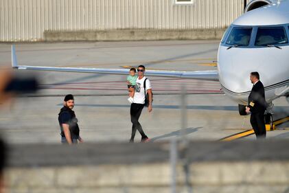 Cristiano Ronaldo arriva all'aeroporto di Caselle 9