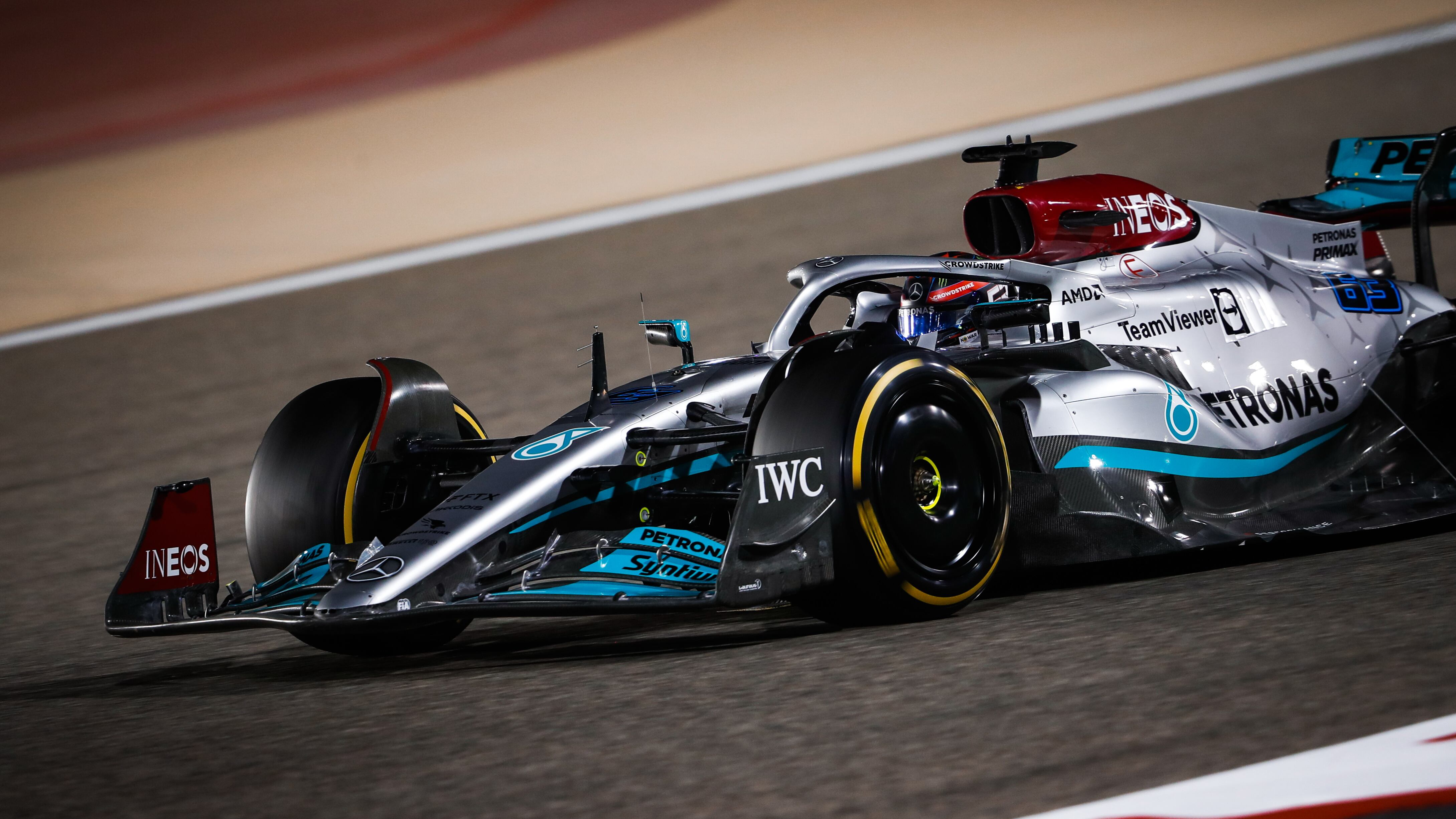 La Rossa per ora non delude e la Mercedes spaventa tutti