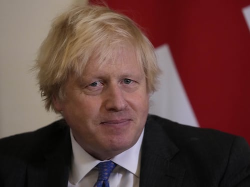 Johnson ancora nei guai: spunta la festa di compleanno