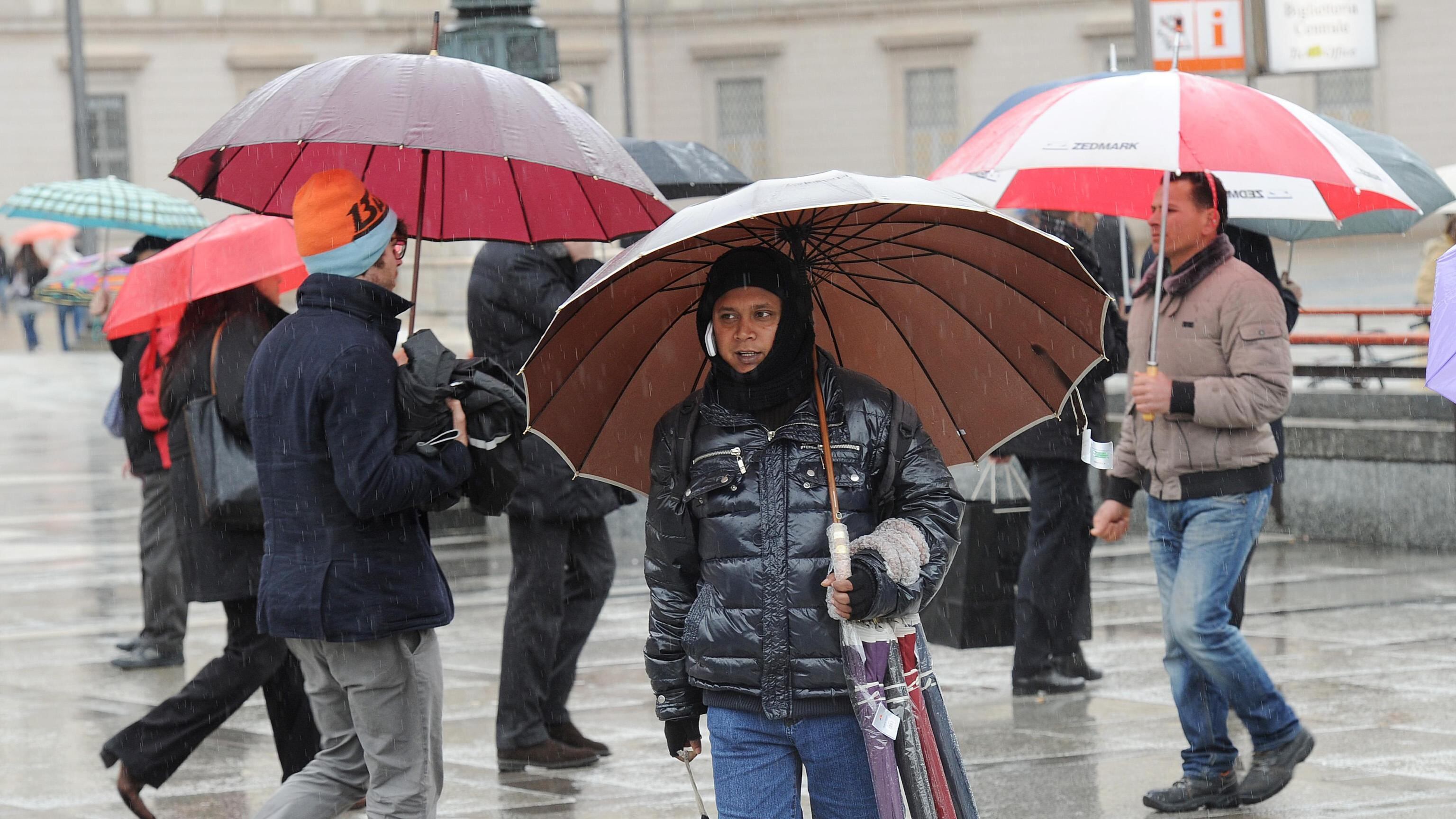 Meteo, arriva l'inverno Vento, freddo e pioggia