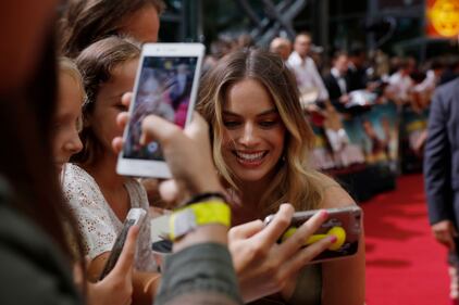 Margot Robbie sul red carpet per Tarantino: foto 4