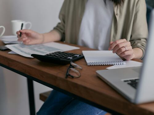 Bonus tredicesima da 100 euro, siamo all'ultima occasione: ecco come richiederlo