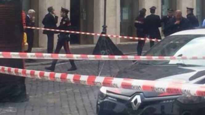 Allarme bomba a Lecce per un borsone sospetto