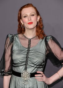 AmFar Gala 2019, i look più hot 6